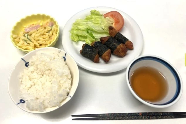 食事補助・食事付きのリゾートバイト求人。栄養バランスの取れた賄いで生活費を節約できる。