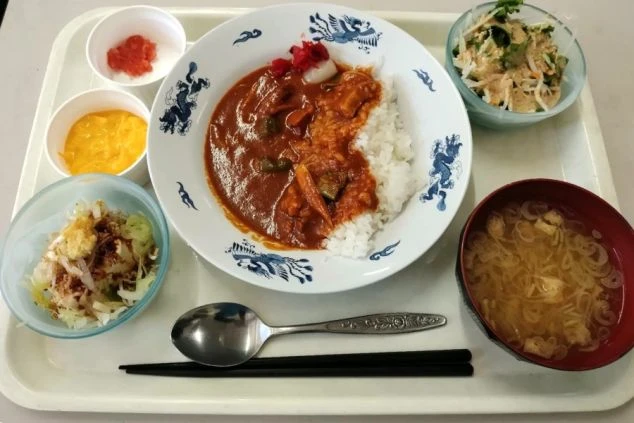 リゾートバイトのまかないの画像