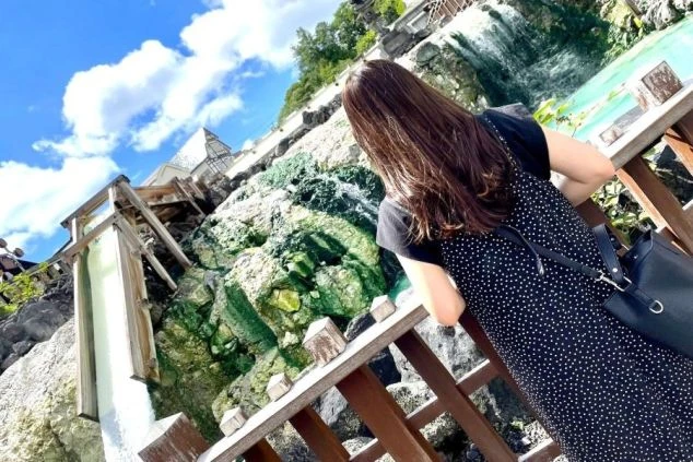 ワクトリで草津のリゾートバイトを楽しむ女性の写真。