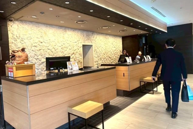 ワクトリ社員が撮影した施設のフロント写真。