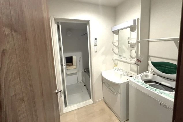 リゾートバイトの寮個室の中の画像