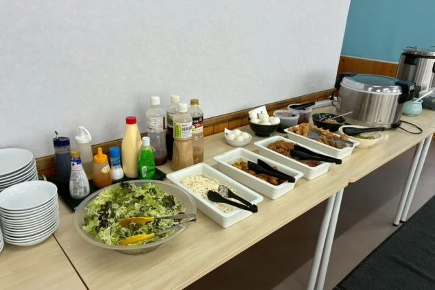 リゾートバイトのまかないの画像。